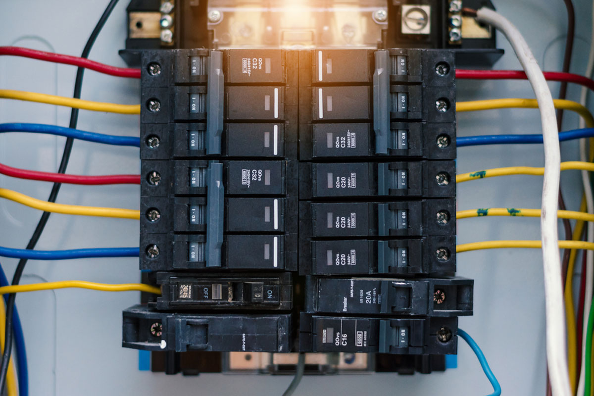 Common Circuit Breaker Issues and How to Diagnose Them